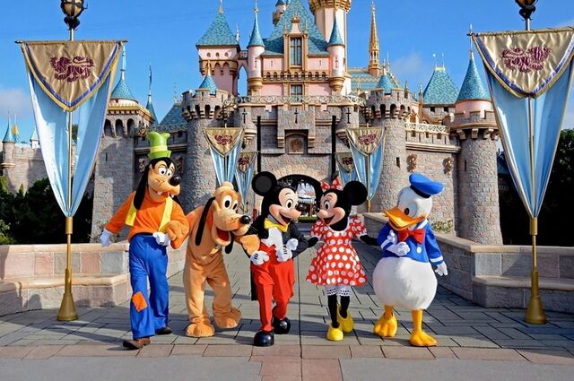 İzmir Çıkışlı Paris & Disneyland Kültür ve Eğlence Turu Rotası